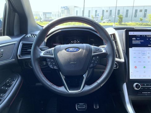 Used 2023 Ford Edge ST-Line AWD/4WD image 11