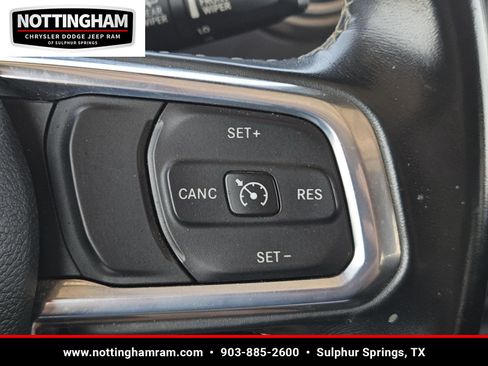 Used 2020 Jeep Wrangler Unlimited Sahara image 20