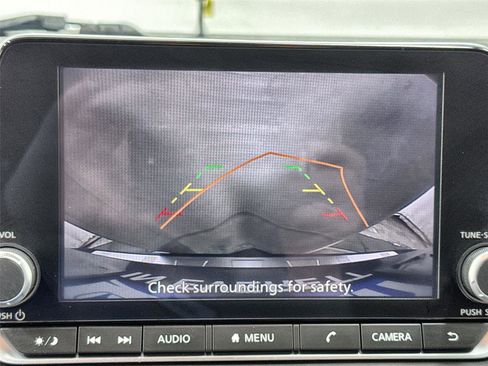 Used 2023 Nissan Rogue SV image 27