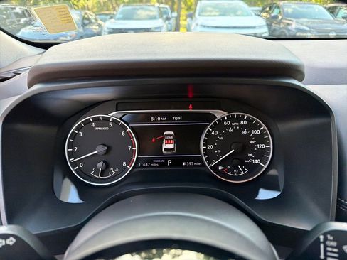 Certified 2023 Nissan Rogue SV image 24