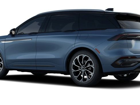 New 2026 Lincoln Nautilus Reserve image 2