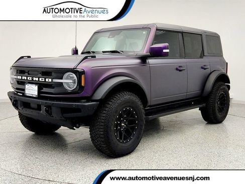 Used 2024 Ford Bronco Outer Banks w/ Sasquatch Package image 1
