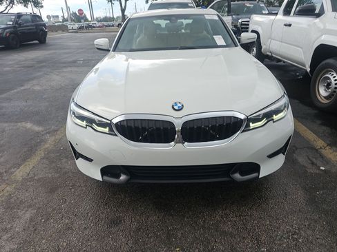 Used 2022 BMW 330i Sedan w/ Driving Assistance Package RWD image 2