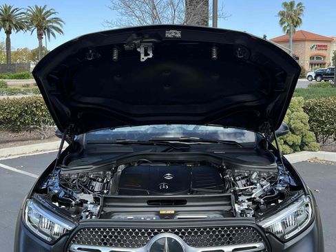 Used 2023 Mercedes-Benz GLC 300 image 97