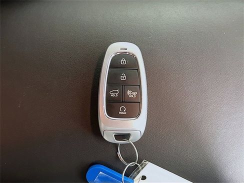 Used 2023 Hyundai Santa Fe SEL w/ Winter Weather Package image 32