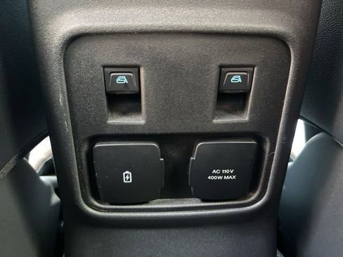 Used 2023 Ford Bronco Outer Banks AWD/4WD image 32