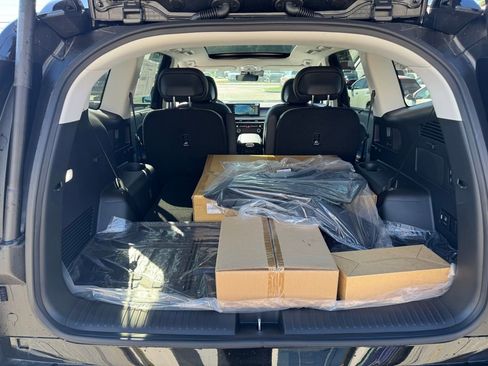 New 2026 Hyundai Ioniq 9 Limited image 31