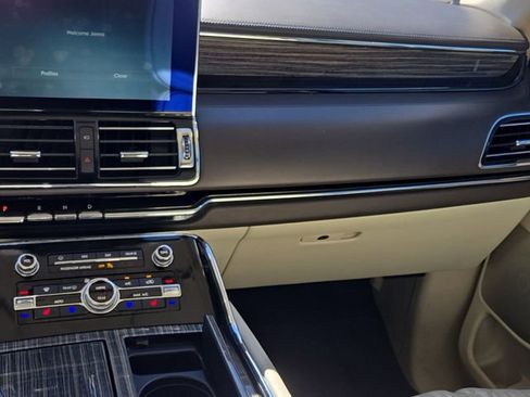 Used 2019 Lincoln Navigator Black Label image 19