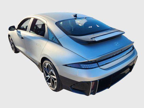 New 2024 Hyundai Ioniq 6 SEL image 7