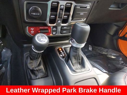 New 2025 Jeep Gladiator Rubicon image 21