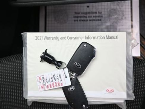 Used 2021 Kia Forte LXS image 9