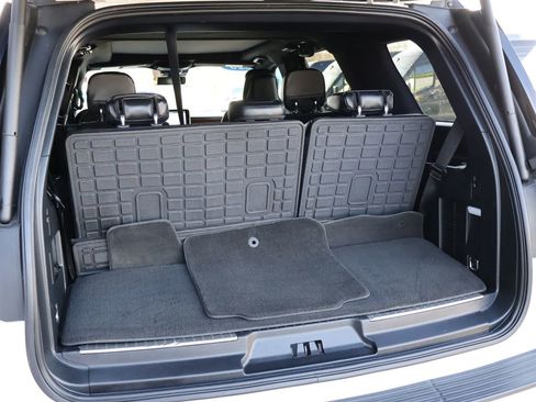 Used 2020 Lincoln Navigator Reserve w/ Equipment Group 208A Reserve image 19