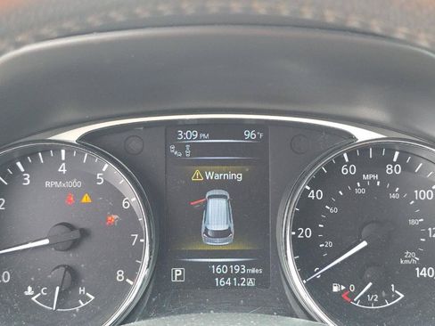Used 2016 Nissan Rogue SL w/ SL Premium Package FWD image 15