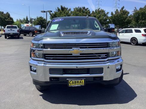 Used 2018 Chevrolet Silverado 2500 LTZ w/ Duramax Plus Package AWD/4WD image 4