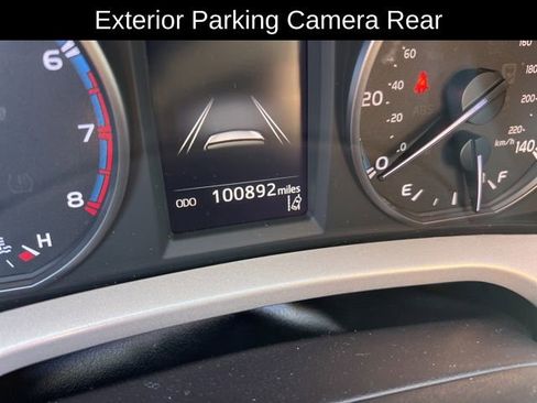 Used 2018 Toyota RAV4 LE image 5