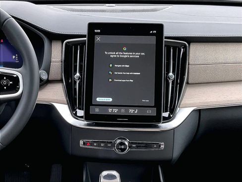 New 2026 Volvo XC90 B6 Plus w/ Protection Package Premier image 9