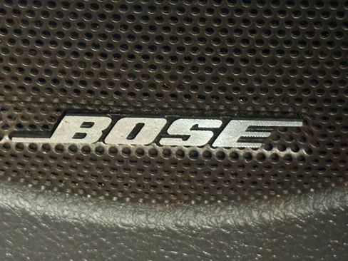 Used 2004 Chevrolet SSR w/ Preferred Equipment Group RWD image 25