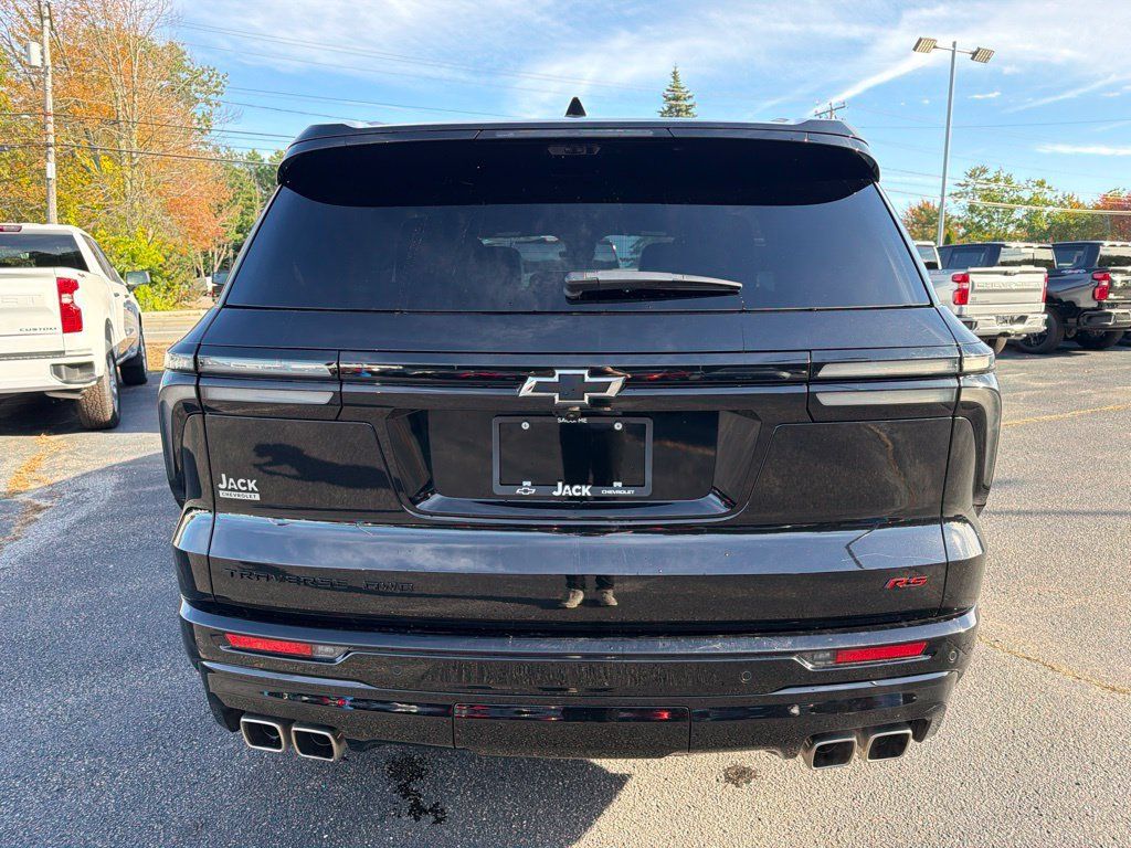 Used 2024 Chevrolet Traverse RS w/ LPO, Floor Liner Package AWD/4WD image 6