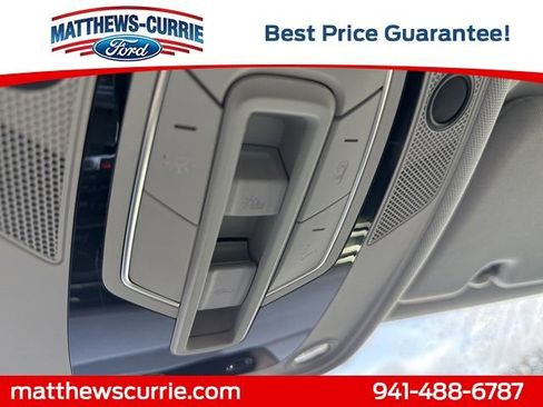 Used 2025 Audi Q8 Premium Plus image 23