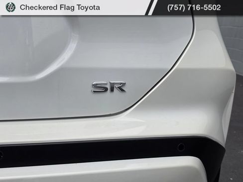 Used 2024 Nissan Kicks SR w/ SR Premium Package FWD image 18