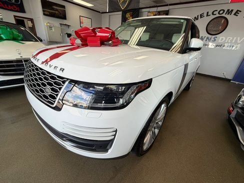 Used 2019 Land Rover Range Rover Supercharged AWD/4WD image 8