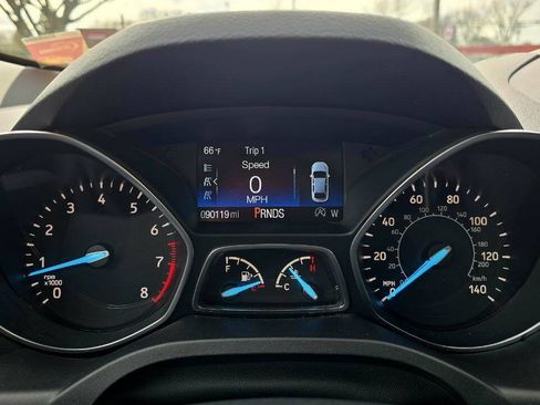 Used 2019 Ford Escape Titanium AWD/4WD image 33