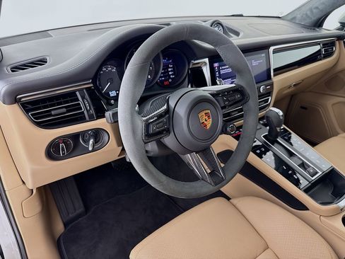 Certified 2026 Porsche Macan GTS AWD/4WD image 4