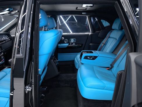 Used 2023 Rolls-Royce Phantom Sedan RWD image 38