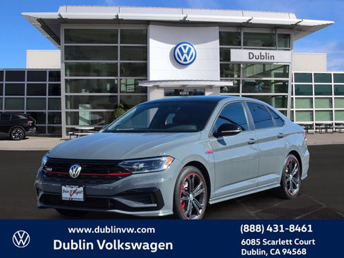 Used 2019 Volkswagen Jetta GLI image 8