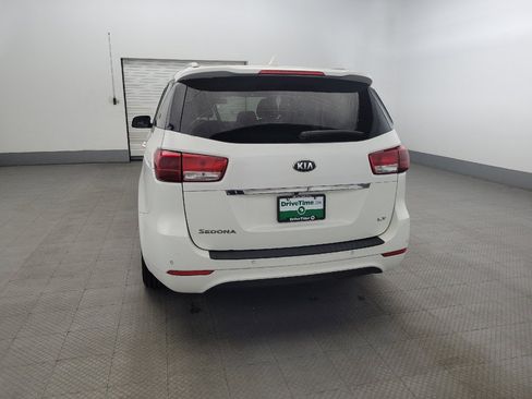 Used 2015 Kia Sedona LX w/ LX Convenience Package FWD image 6