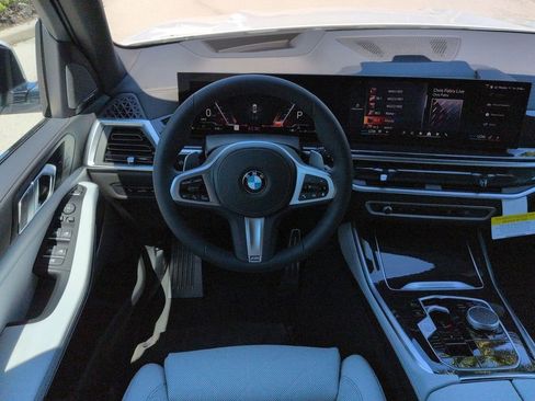 New 2026 BMW X5 sDrive40i w/ M Sport Package RWD image 16