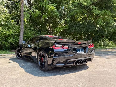 Used 2026 Chevrolet Corvette Z06 w/ Stealth Interior Trim Package RWD image 8