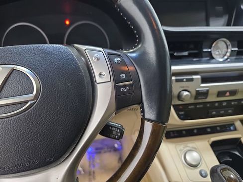 Used 2013 Lexus ES 350 w/ Luxury Pkg FWD image 18
