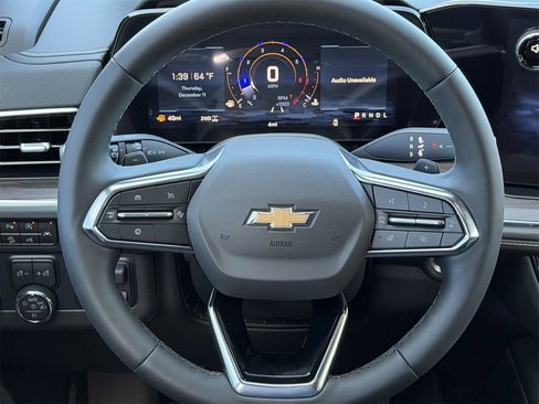 New 2026 Chevrolet Suburban Premier image 12