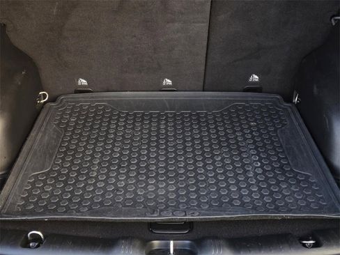 Used 2018 Jeep Compass Limited w/ Safe & Security Group image 10