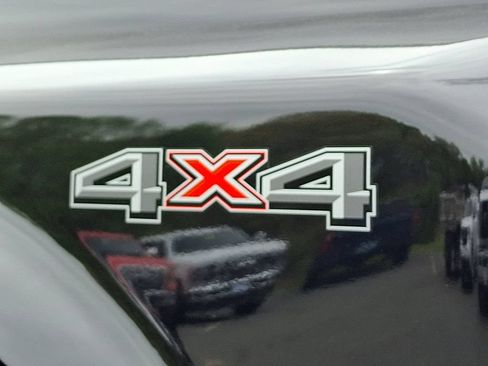 Certified 2025 Ford F450 Platinum AWD/4WD image 31
