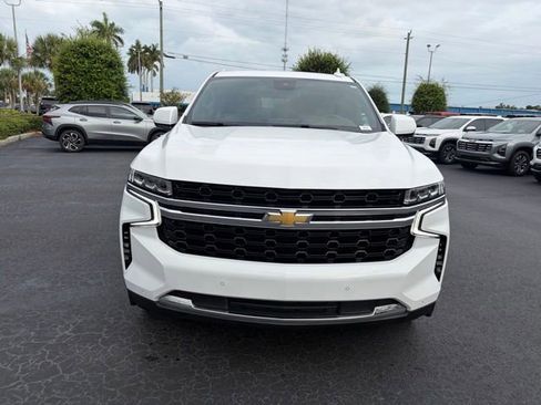 Used 2023 Chevrolet Suburban LS AWD/4WD image 2