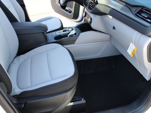 New 2026 Ford Escape Active image 14