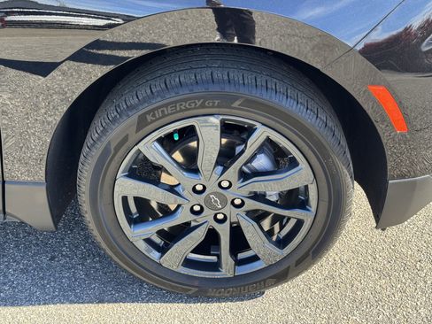 Used 2023 Chevrolet Equinox RS image 12