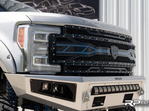 Used 2017 Ford F250 Platinum w/ Platinum Ultimate Package image 29