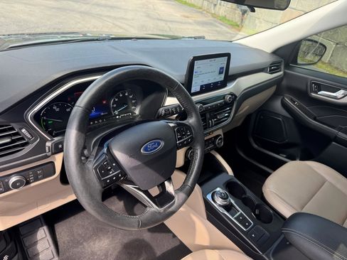 Used 2021 Ford Escape SEL FWD image 13