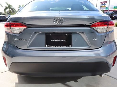 Used 2025 Toyota Corolla LE FWD image 5