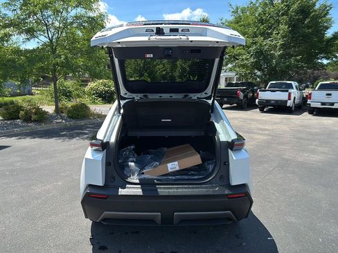 New 2026 Toyota C-HR AWD/4WD image 17