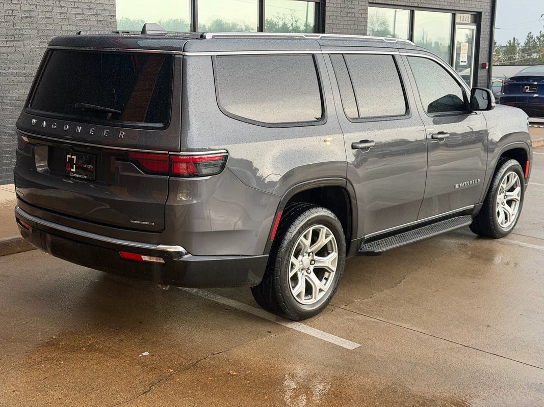 Used 2022 Jeep Wagoneer Series II AWD/4WD image 10