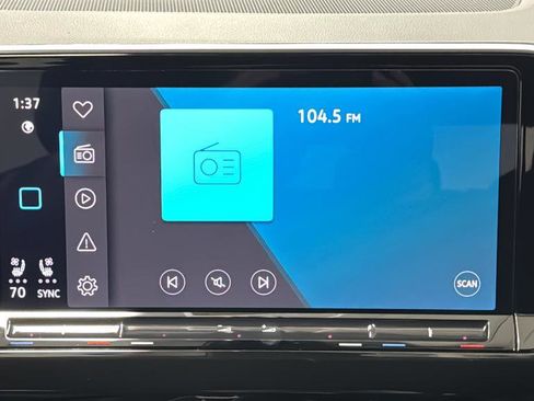 Used 2025 Volkswagen Atlas SE image 14