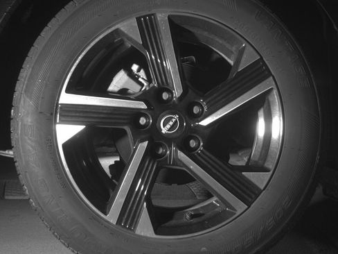 Used 2025 Nissan Sentra SV image 14