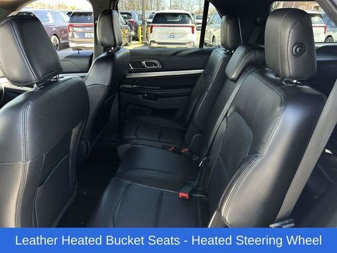 Used 2018 Ford Explorer XLT w/ Equipment Group 202A AWD/4WD image 18