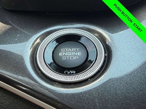 Used 2022 Jeep Grand Cherokee Altitude AWD/4WD image 15