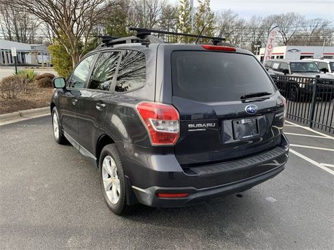 Used 2015 Subaru Forester 2.5i Premium w/ All-Weather Package image 6