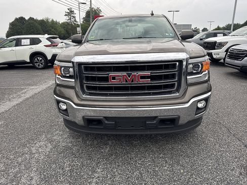 Used 2015 GMC Sierra 1500 SLE w/ SLE Value Package AWD/4WD image 7